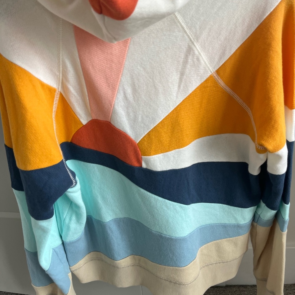 Faherty Soleil hoodie  Sunrise Hoodie medium excellent condition - Picture 8 of 11